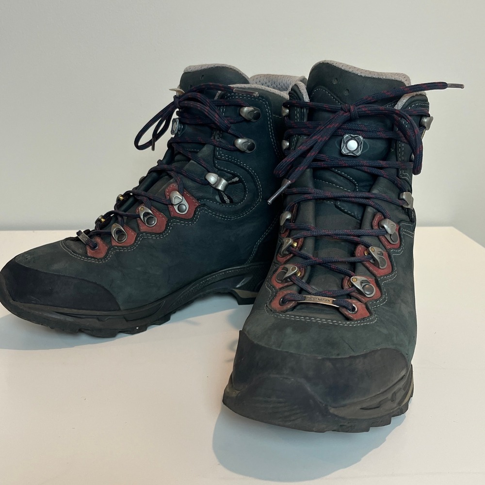 LOWA Mauria GTX Ws Women's 9 Hiking Boots Gore-Tex Vibram Germany
